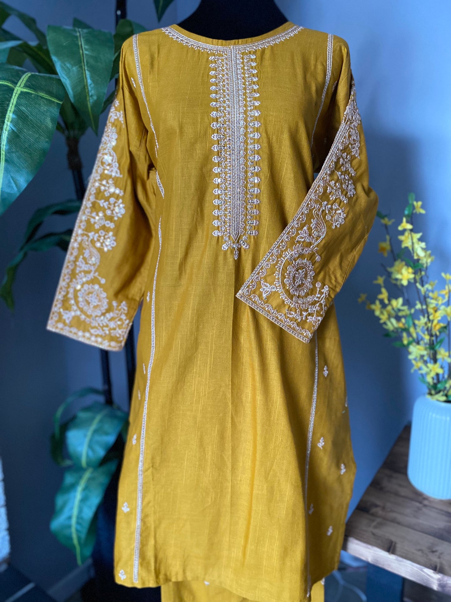 Embroidered Cotton 3-piece MUSTARD YELLOW