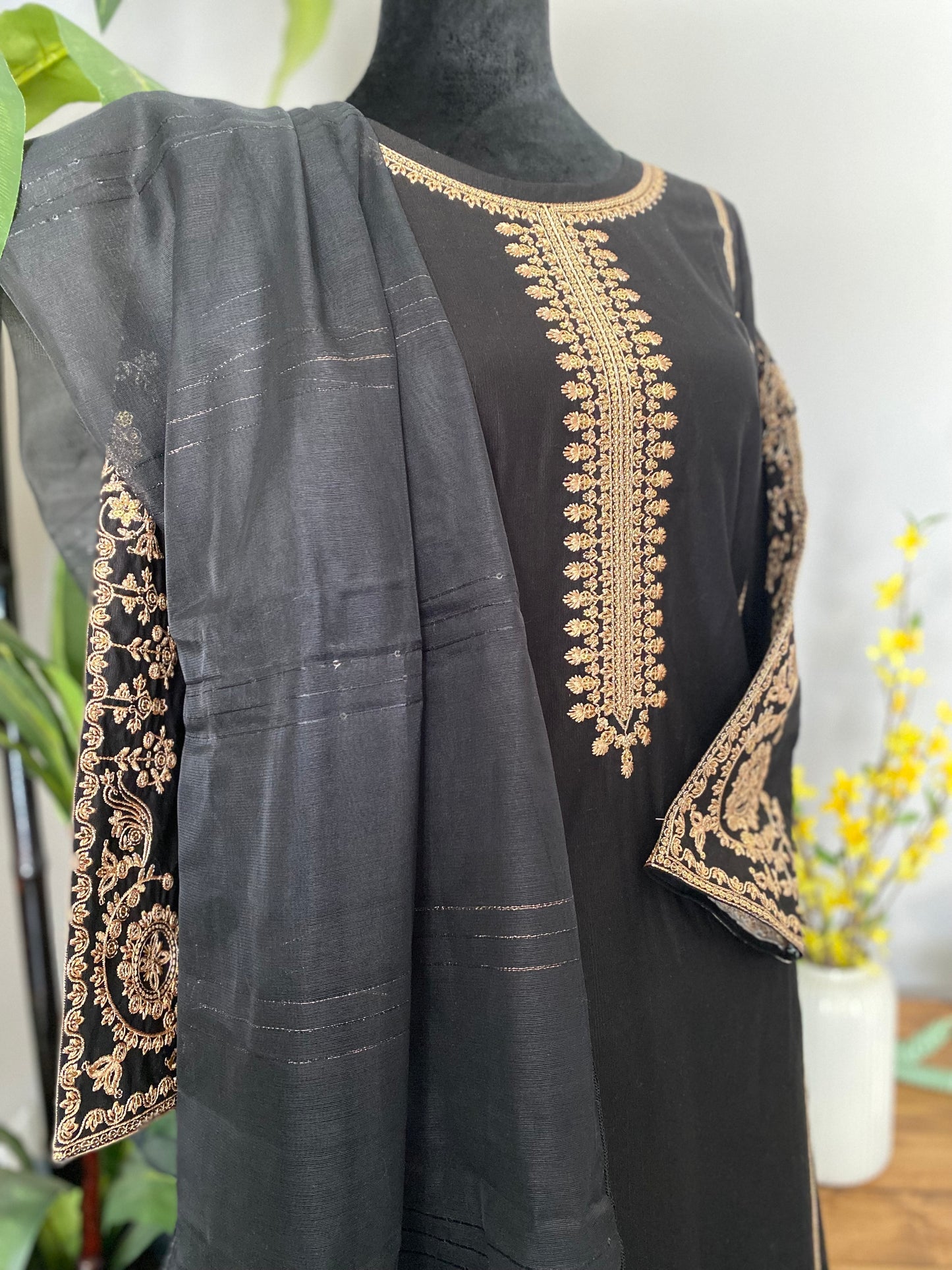 Embroidered Cotton 3-piece BLACK