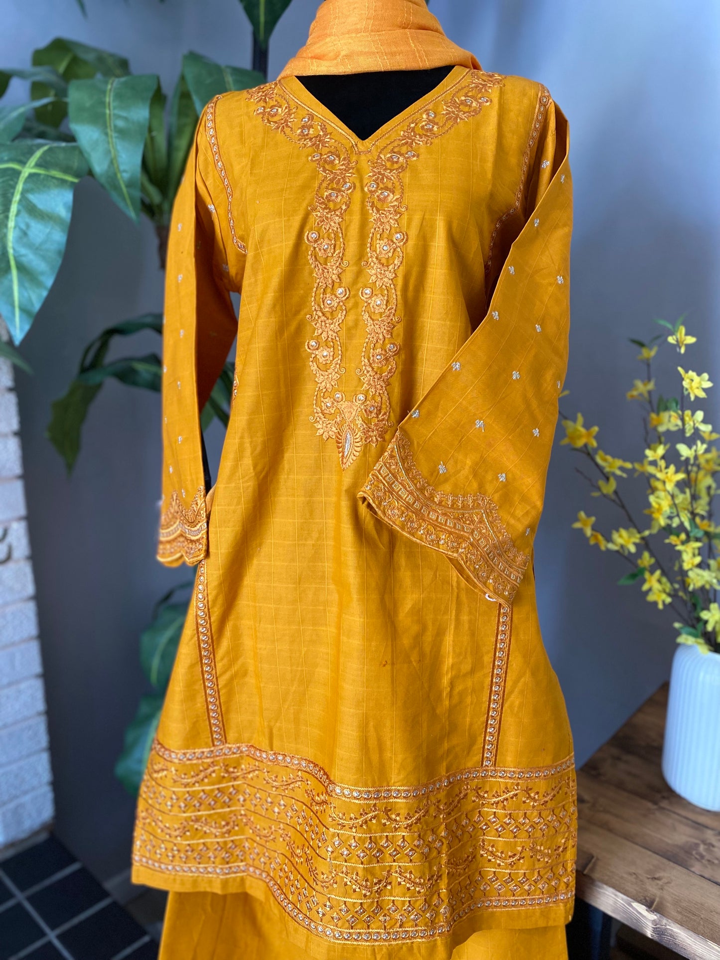 Embroidered Cotton 3-piece ORANGE
