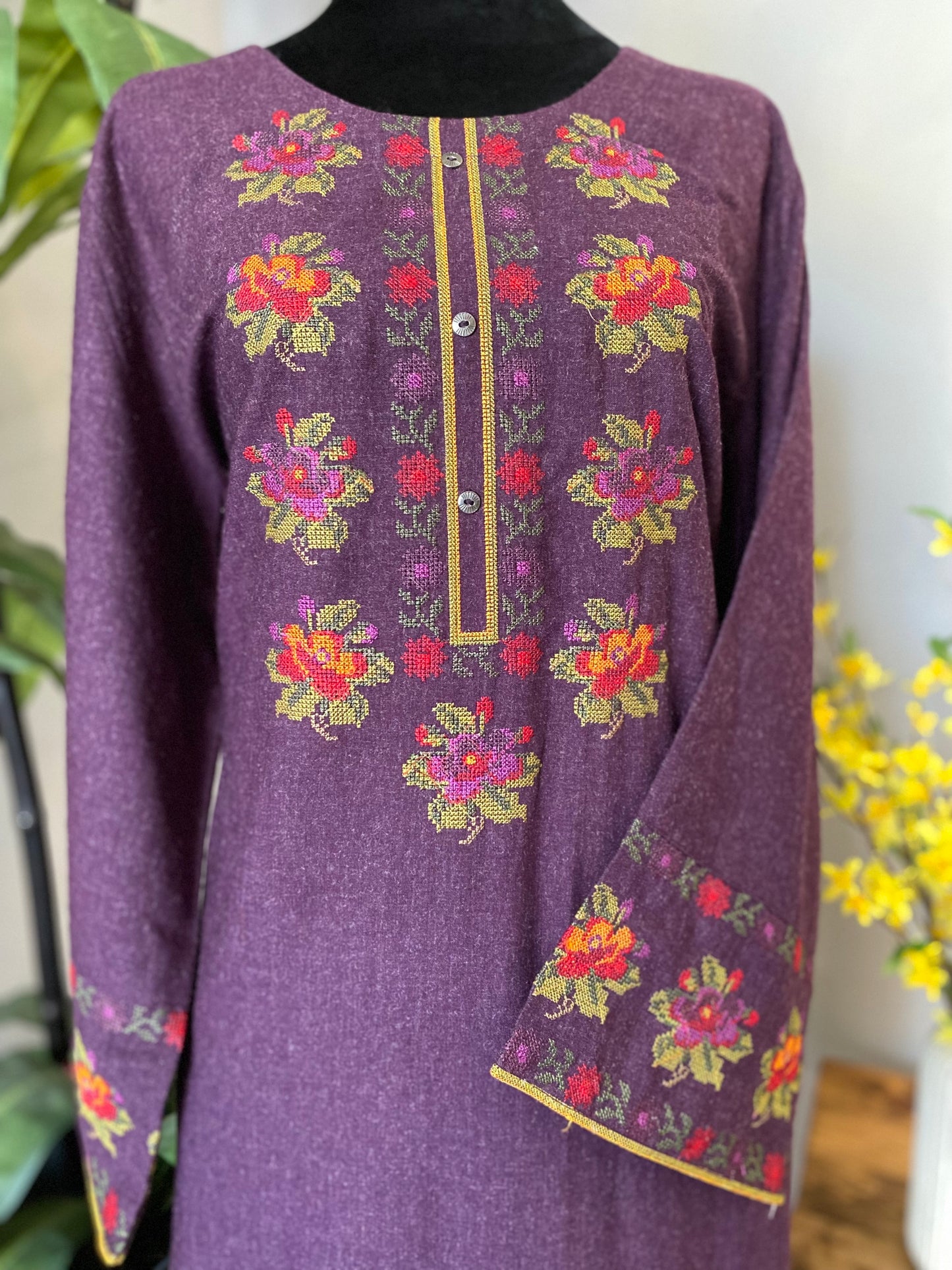 Embroidered Woolen Marina 2-piece PURPLE