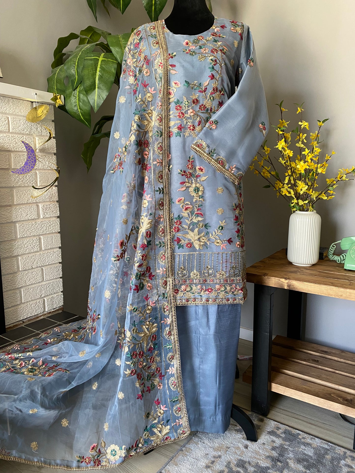 Organza Gray 3-piece dress