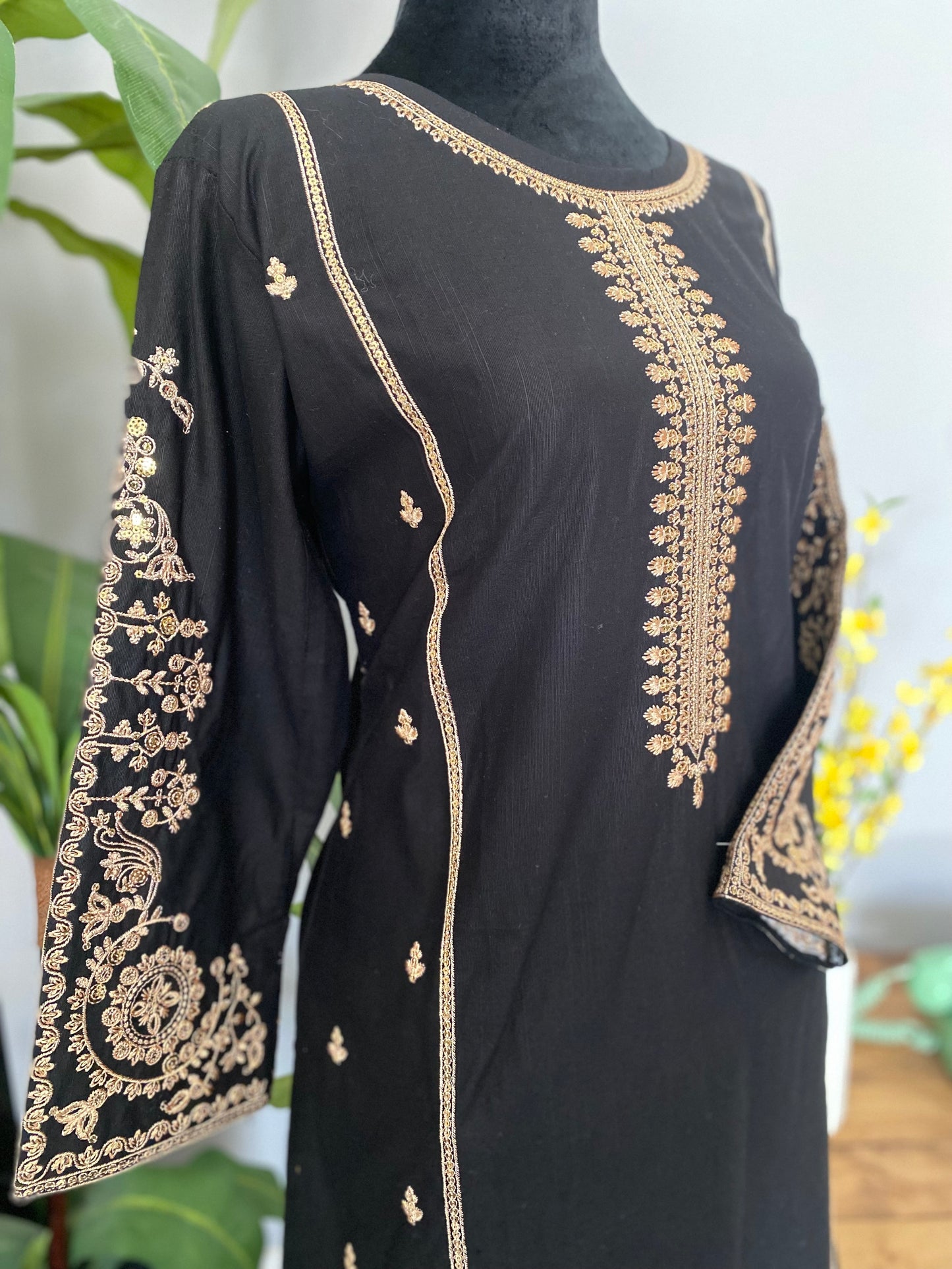 Embroidered Cotton 3-piece BLACK