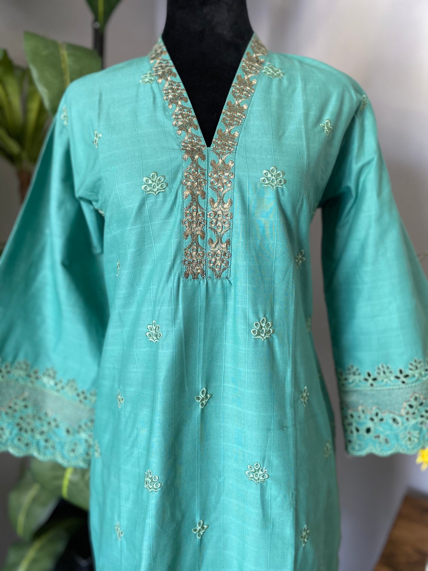 Embroidered Cotton 3-piece AQUAMARINE BLUE