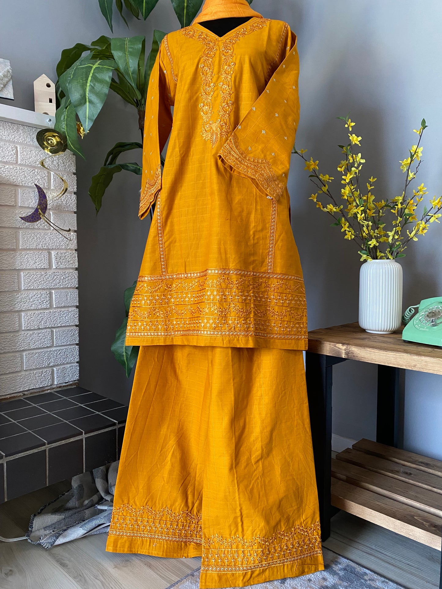 Embroidered Cotton 3-piece ORANGE