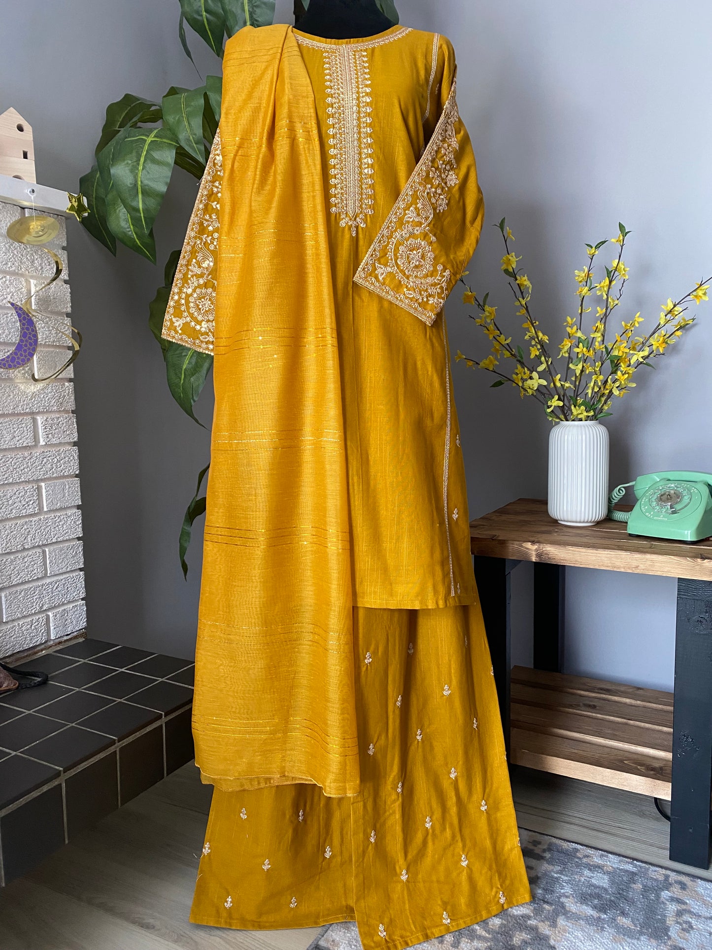 Embroidered Cotton 3-piece MUSTARD YELLOW