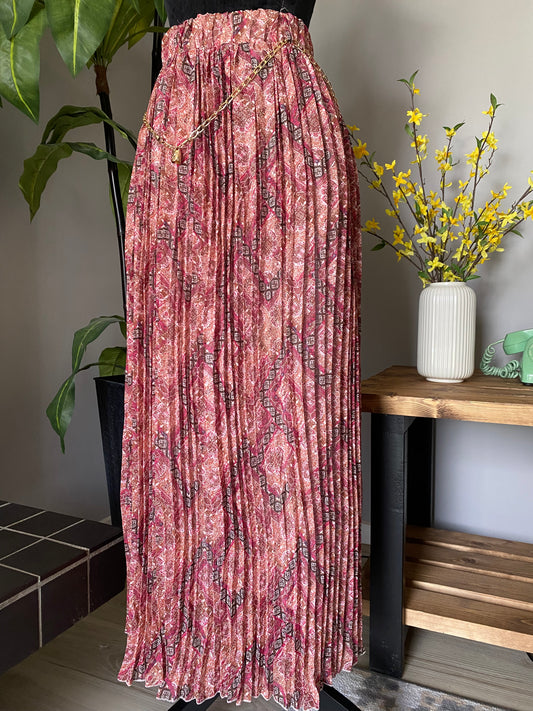 Printed pleated skirt