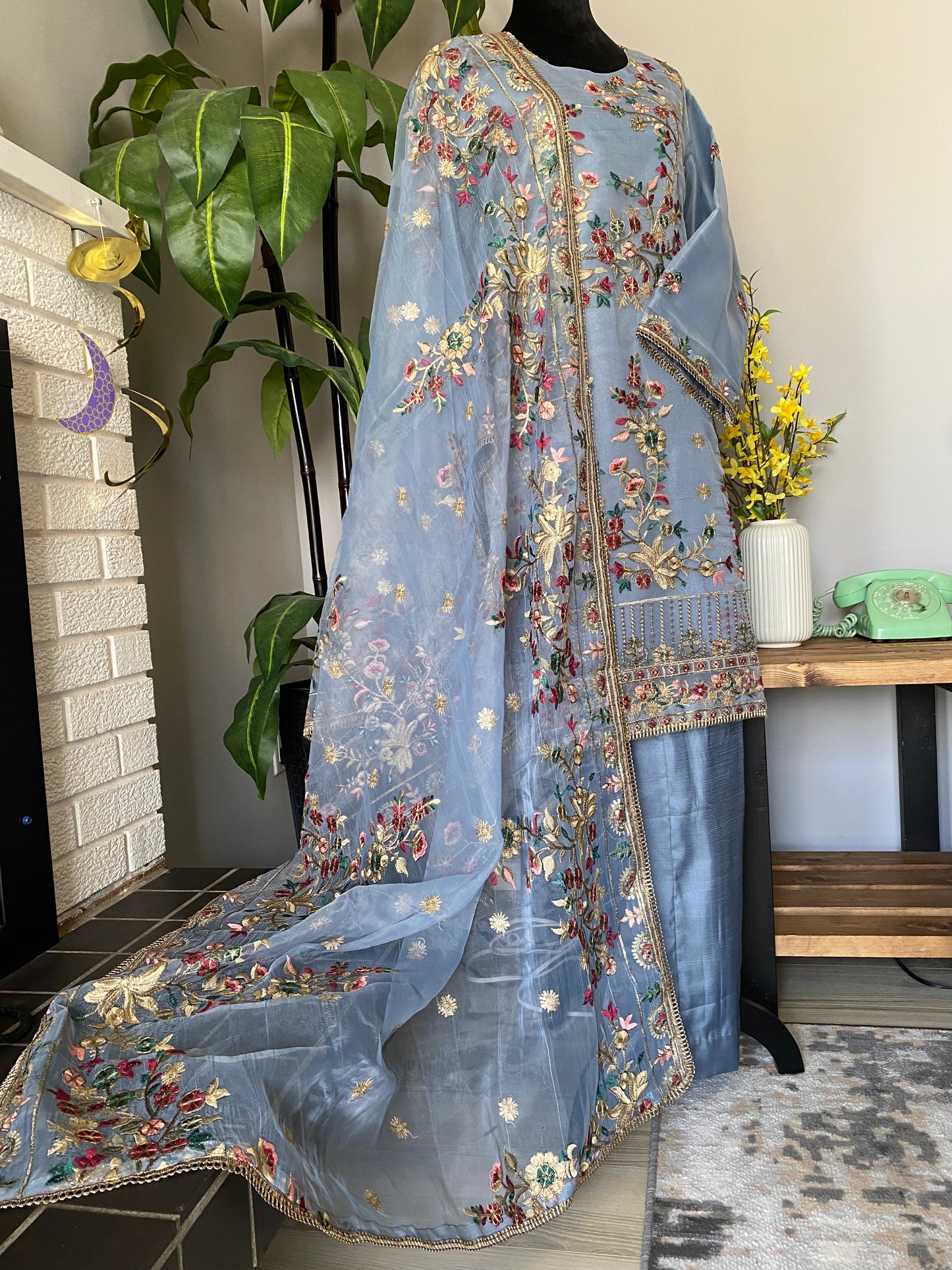 Organza Gray 3-piece dress
